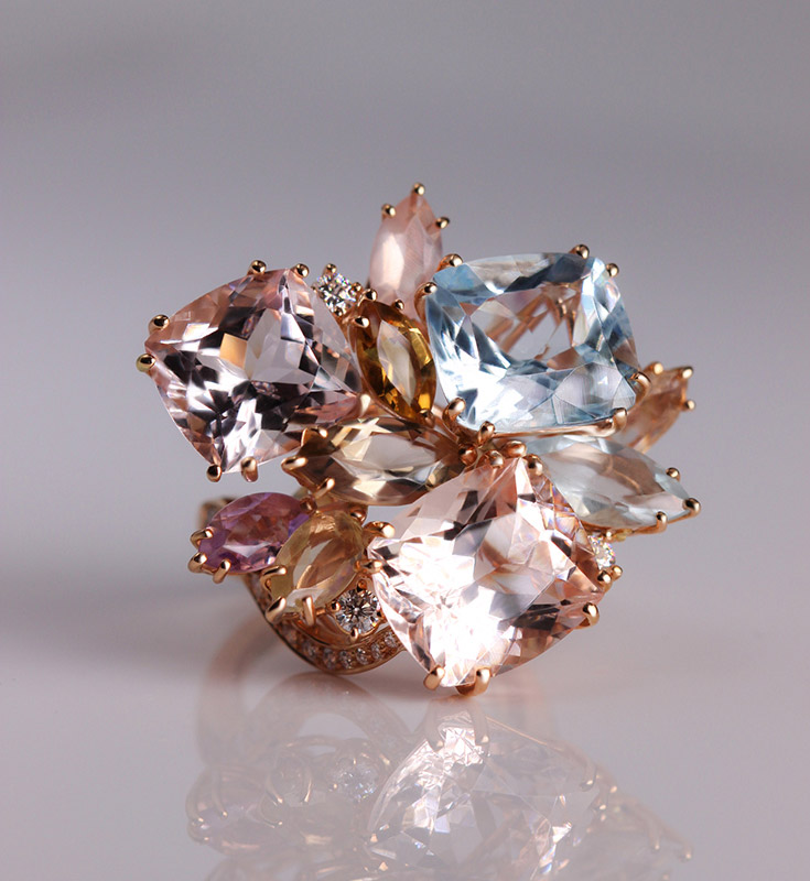 Anello multigemma