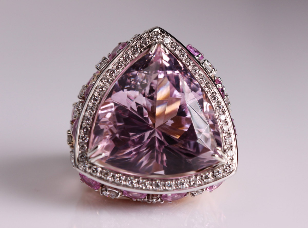 Anello Tricorno Morganite